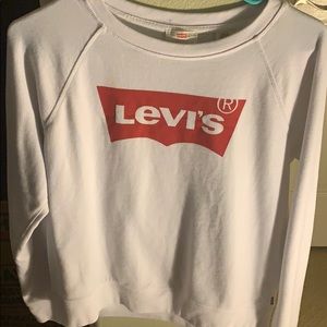 long sleeved levi’s sweater!